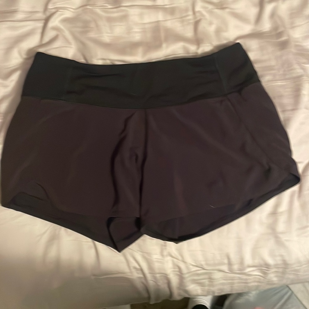 Black Lululemon Speed-Up 4” short size 6